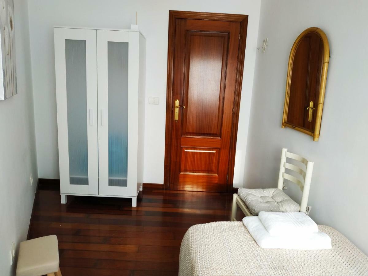 Casa Amelia 1ªp A 50 M Camino De Santiago Holiday home Padron